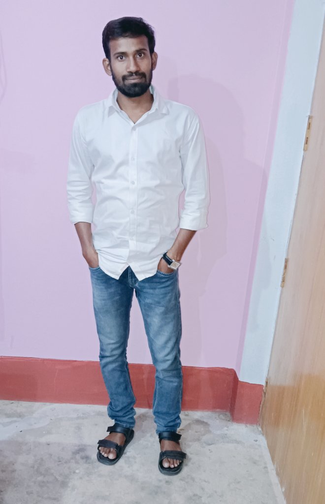 RjdRavi's tweet photo. हर रोज की हुई थोड़ी-थोड़ी मेहनत 
एक दिन आपको बहुत आगे ले जाती है..

#TejaswiYadav 
#रवि_यादव_rjd 
#प्रदेश्_सचिव_युवा_राजद_बिहार https://t.co/HczEu18uhg
