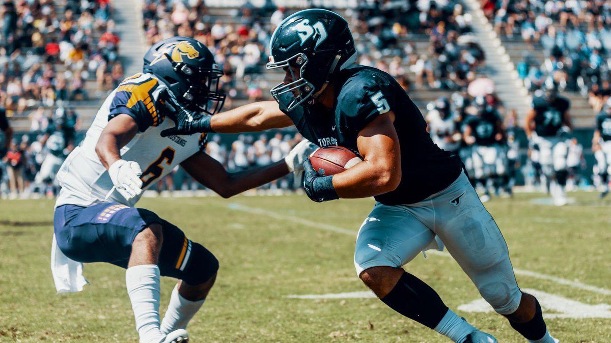 Incredibly honored and excited to announce that I have received my fourth D1 offer to the University of San Diego. Thank you @coach_MAponte, @Coachrichbrown, @madbacker56 for this awesome opportunity! @USDFootball @1MAN_EyELaND @ZachAlvira @gridironarizona @JUSTCHILLY