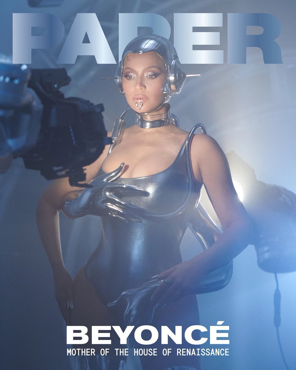Beyoncé looking stunning for Paper Magazine. 🔥