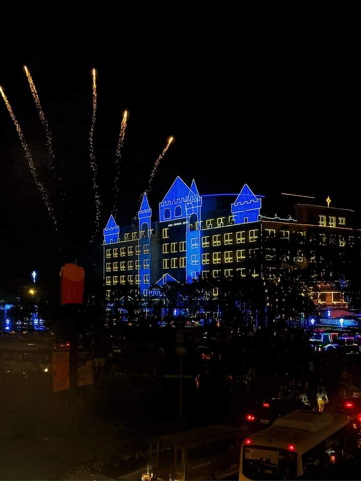 EggTarTisYummy's tweet photo. Magical Christmas at the Iloilo Provincial Capitol Grounds.
#FeatureIloilo
#FeaturePhilippines https://t.co/9TRfASrQPZ