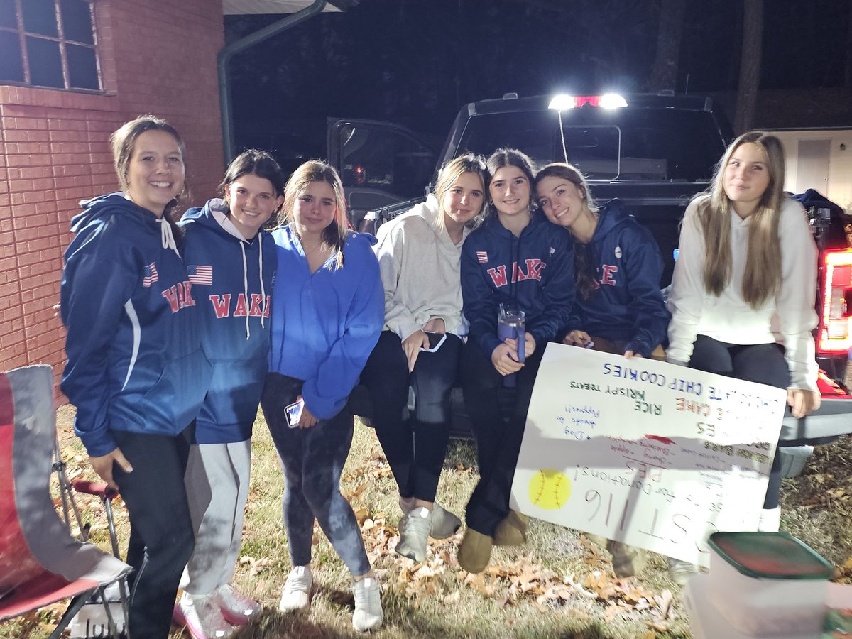 South Wake 16u/19u/23u (@sowakefastpitch) on Twitter photo Great turnout tonight to volunteer at the <a href="/alpost116/">American Legion Post 116</a> Friday Fish Fry. Somehow, I didn't get Julie or Bridget in these pictures. Sorry about that! Thanks again to these girls AND their families for making our program so strong, even in the off-season. We ♥️ our #SWF 🥎 #family! Great turnout tonight to volunteer at the <a href="/alpost116/">American Legion Post 116</a> Friday Fish Fry. Somehow, I didn't get Julie or Bridget in these pictures. Sorry about that! Thanks again to these girls AND their families for making our program so strong, even in the off-season. We ♥️ our #SWF 🥎 #family!