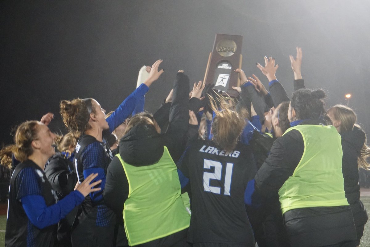 GVSUsoccer's tweet photo. REGIONAL CHAMPS 💪😎

#AnchorUp https://t.co/HjGj9RQcPT
