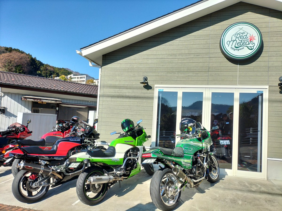 Yuuya_DIYman's tweet photo. Red Meteor到着☺️🍀
皆様バイクカッコイイ🏍️✨

#RedMeteor
#GPZミーティング https://t.co/Z3uQiGOCb8