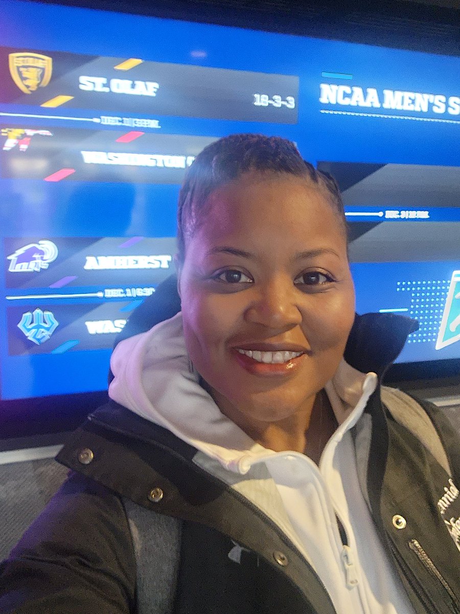 CentConfExecDir's tweet photo. Proud of the way Washington represented the Centennial! I'm so glad I could be here to cheer them on. #ignitinggreatness #proudcommish https://t.co/sPkQC6rwQS