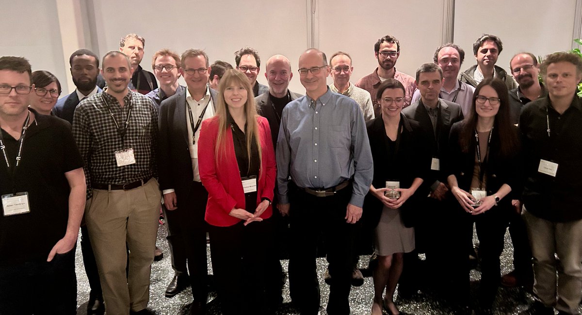 ChrisMuschik's tweet photo. And it’s a wrap! 
Building a scientific bridge Part 1 ✅

🌉 Yesterday we wrapped up our “Quantum &amp; AI” workshop at the Perimeter Institute.

🌉 Our event had a clear mission: forging new links with 3 Montreal research centres :
➡ IVADO
➡ MILA
➡ Institut Courtois https://t.co/LvD11xZMqf