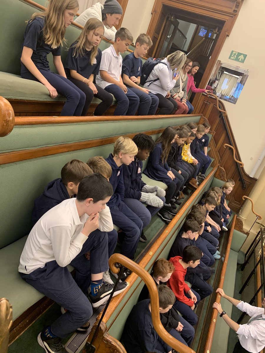 MrsCazimi's tweet photo. The Grade 5’s had a fantastic trip to Queens park to learn more about our government unit @StTimothyHCDSB https://t.co/elgFnFvZAP