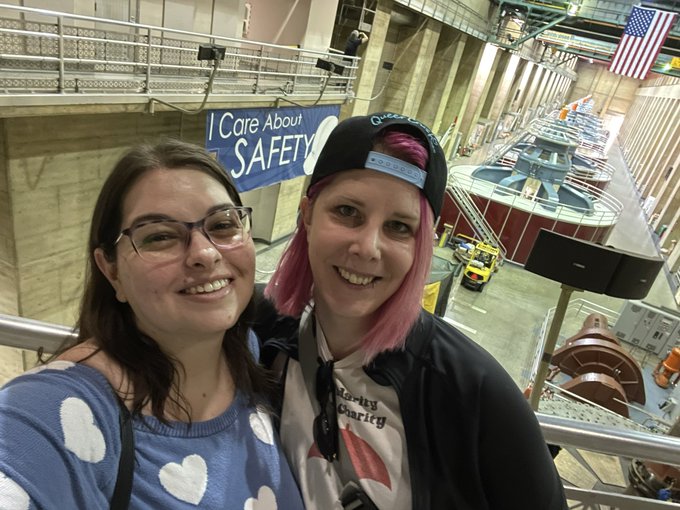 Had a great day at the Hoover Dam with @CassCummingsxxx ☺️☺️ https://t.co/9LXqZ0Lmb2<a class="tags" href="/tag/casscummingsxxx">@casscummingsxxx</a><a href="/tag/clip"class="tags"><span>#clip</span></a>