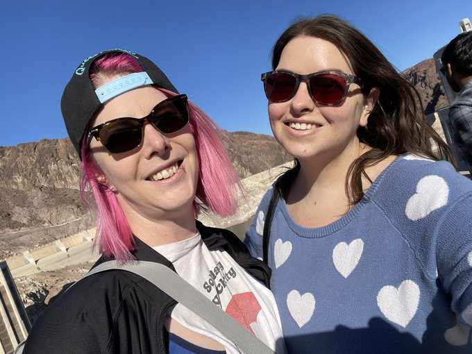 Had a great day at the Hoover Dam with @CassCummingsxxx ☺️☺️ https://t.co/9LXqZ0Lmb2<a class="tags" href="/tag/casscummingsxxx">@casscummingsxxx</a><a href="/tag/clip"class="tags"><span>#clip</span></a>