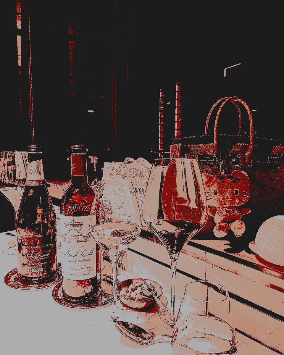 HybridSpawned's tweet image. ㅤ
ㅤㅤㅤ─┈❛ I'm Jang-Mi , Sire Princess . . Well half mermaid and Siren Royalty ❜  

TVD verse , OC portrayal Character, Tribrid Vampire and Siren, Mermaid 18+, Multi-Ship , Straight.
ㅤ
#TVD #OC #Mysticfalls