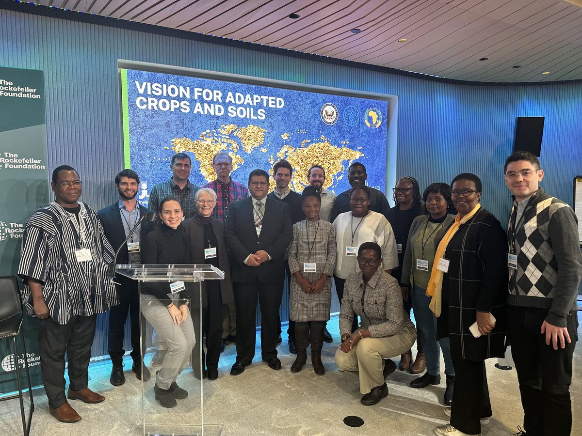 #AgMIP researchers participated in the Vision for Adapted Crops and Soils (VACS) Workshop this week and shared AgMIP's model development for traditional and indigenous crops to date @RockefellerFdn @_AfricanUnion @FAO