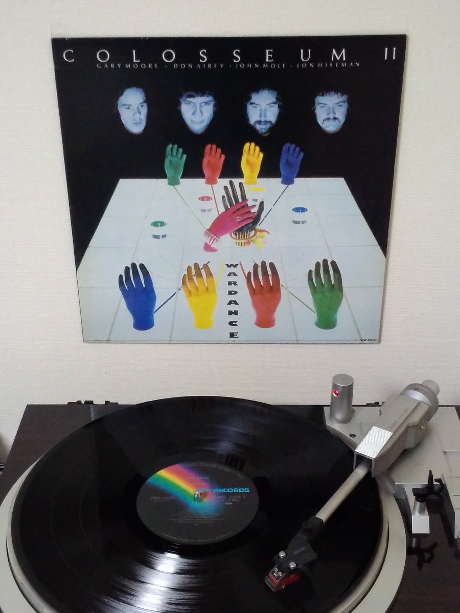 trhmnkn691's tweet photo. Colosseum II - Wardance (1977)  
#nowspinning #NowPlaying️ #アナログレコード
#vinylrecords #vinylcommunity #vinylcollection 
#classicrock #britishrock #jazzrock #progressiverock 
#colosseumii #johnhiseman #garymoore https://t.co/U09Jc8egFM