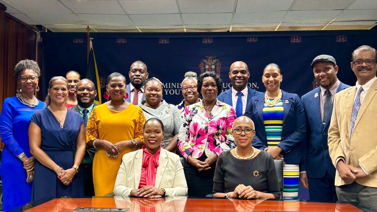 williams_fayval's tweet photo. Top contestants for the Teacher and Principal of the Year Award!ππΎπ―π²ππ»ππ₯π₯#outstandingteacher #outstandingprincipal https://t.co/71EGqg34AB