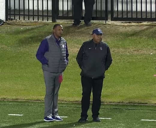 HBCUSports1's tweet photo. Benedict College Coach Chennis Berry Converse with South Carolina State Interim AD Buddy Pough at South Carolina High School Football Playoffs on the Campus of SCSU
📷Scott Eisberg https://t.co/d34pIJMzuU