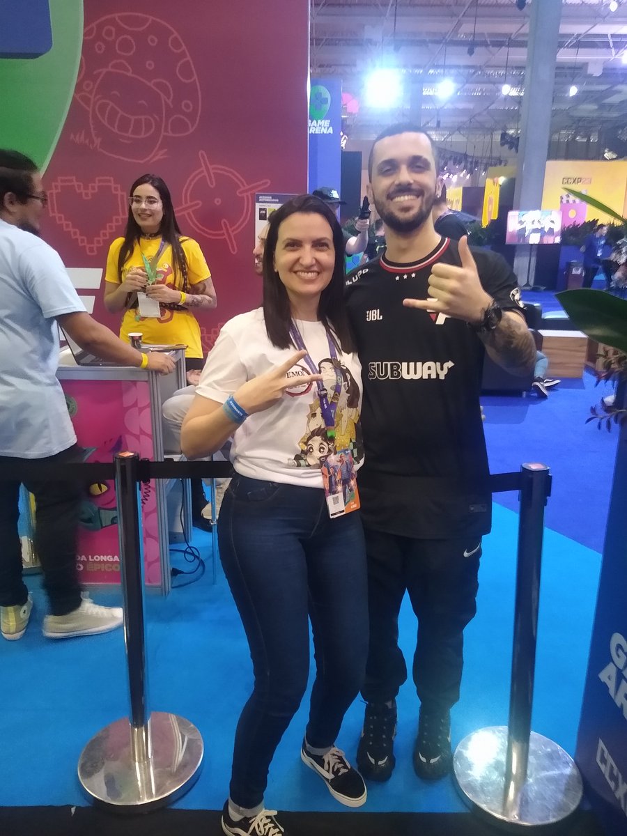 LuaLima27's tweet image. Os melhores do mundo!! Amo demais! Que felicidade em conhecê-los ❤️❤️❤️💕💕💕💕