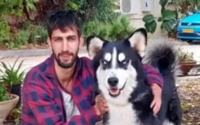 Schulla007's tweet photo. 🟥 #GuyIluz — 26-year-old taken hostage into Gaza on Oct. 7 — is no longer alive, school announces
Guy Iluz, the 26-year-old Israeli who was taken hostage into #Gaza on #October7, is no longer alive, his high school announces.
🔴 The news of Guy Iluz’s death came from #MiaRegev, who was just released. According to her testimony, she was hospitalized with him for 8 days, and he died from gunshot wounds.
🔴Additional information that came from the #IsraeliHostages made it possible to declare the abductees as murdered in combination with additional intelligence information collected.
Iluz was attending the #Reimmusical_festival when the terror onslaught began.
#IsraelHostages
#BringThemAllHomeNow
#HamasislSIS
Read here⬇️
https://t.co/42iediHpFN