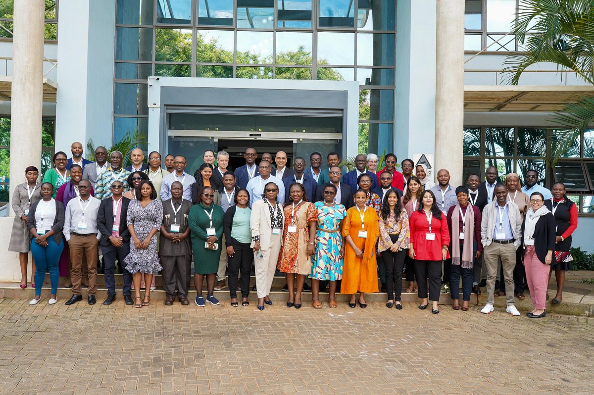 Just wrapped up an amazing 3-day experience at the Catalyzing Change for Healthy and Sustainable Food Systems (CCHeFS) workshop at the APHRC in Nairobi, Kenya! 🌍🍽️🌱
<a href="/aphrc/">APHRC</a>
<a href="/RockefellerFdn/">The Rockefeller Foundation</a>
#CCHeFS #SustainableFoodSystems #LearningExperience 🌟