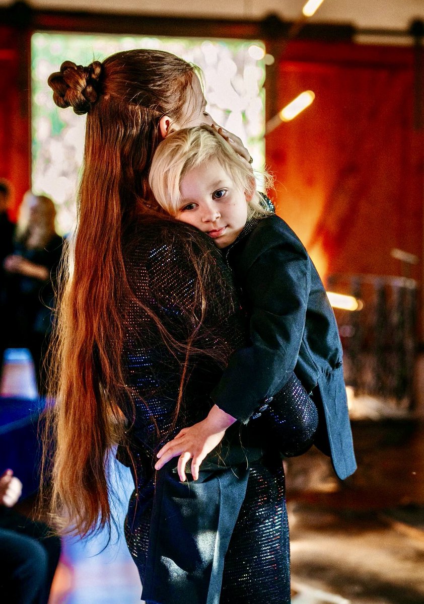 medievalchild's tweet photo. It had been a long day for Orion and he came up to me and asked “Mummy, can you please give me cuddles? My cuddle buckets a bit low”

No matter what there’s always time to fill up your cuddle bucket, my darling 🥹I know these moments won’t last forever so I cherish them ❤️ https://t.co/4wOZfN621r