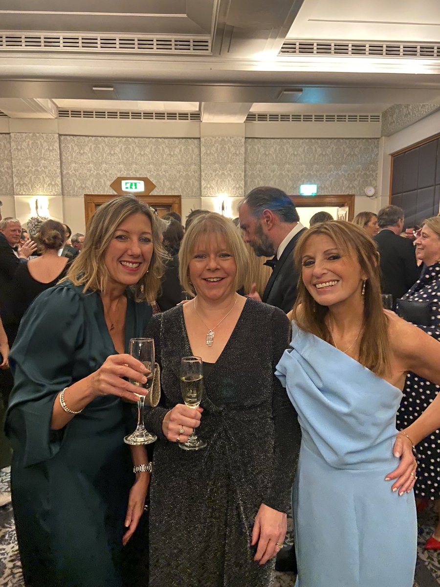 The <a href="/scilorg/">SCIL</a> team were out at <a href="/AvMAuk/">AvMA</a> holly jolly party tonight, it was lovely to catch up with as many as possible! <a href="/JodiNewtonLaw/">Jodi Newton</a> <a href="/ClinNegSharon/">Sharon Allison</a>