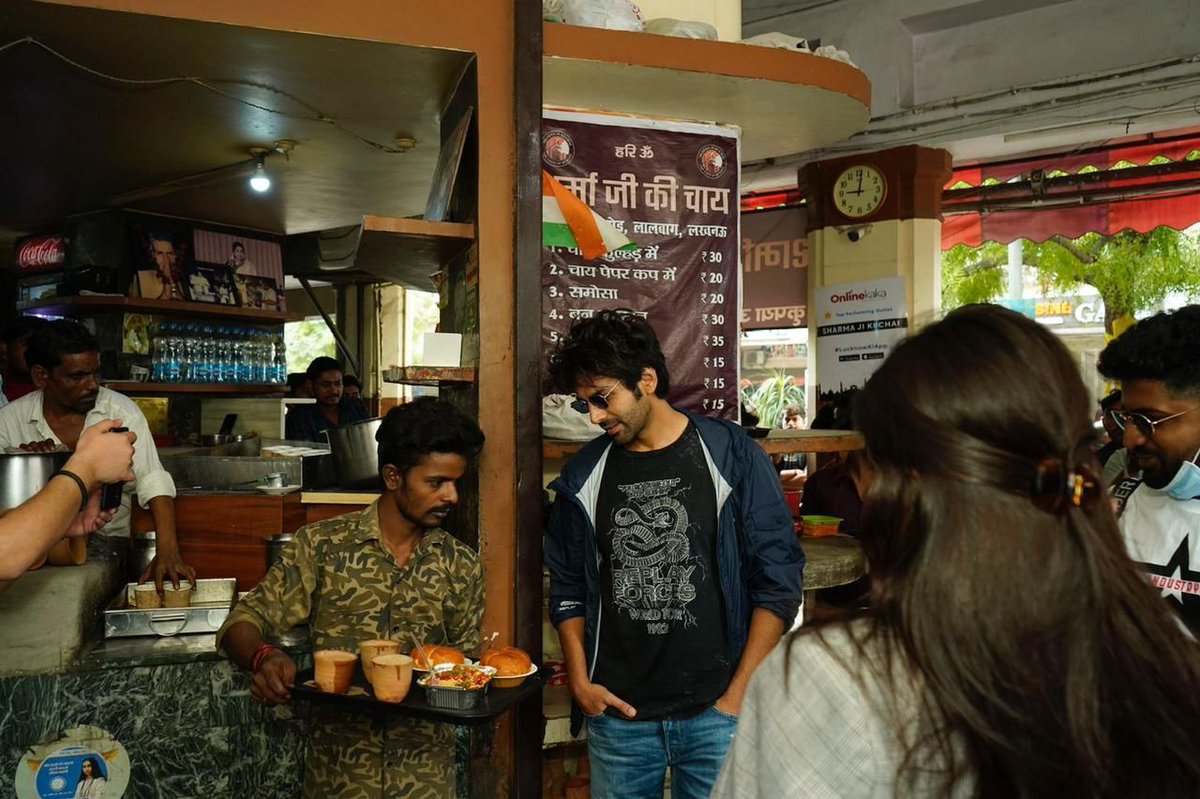 KaTrendsetter's tweet photo. Sharma ji ki chai pine ka man ho raha hai aapki ye pics dekhkar #KartikAaryan 😍 @TheAaryanKartik https://t.co/jcKbjRT2Dm