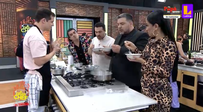 CheffcitosOfic's tweet photo. Gino queda en 🥉 lugar
desde el día 1 lo dio todo, siguió cada consejo y quería aprender mucho más, gracias gino por mostrarnos tu perseverancia, capacidad, cortesía y tus risas. Eres un grande y como lo dijeron los jurados, no perdistes ¡ya eres una ganador!💛
#ElGranChefFamosos https://t.co/DXoo9JNptJ