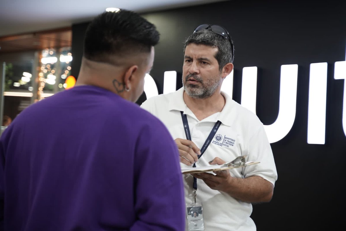 Rolando Castro tweet media