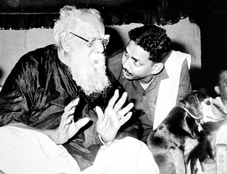 Dravidarkazagam's tweet photo. கழகத் தலைவர், தகைசால் தமிழர் ஆசிரியர் கி. வீரமணி @AsiriyarKV அவர்களுக்கு
91 ஆம் ஆண்டு பிறந்தநாள்
#Asiriyar91 #HBDAsiriyar91 #ஆசிரியர்91 #RespectDay #சுயமரியாதைநாள் https://t.co/cvnE2D1G2w