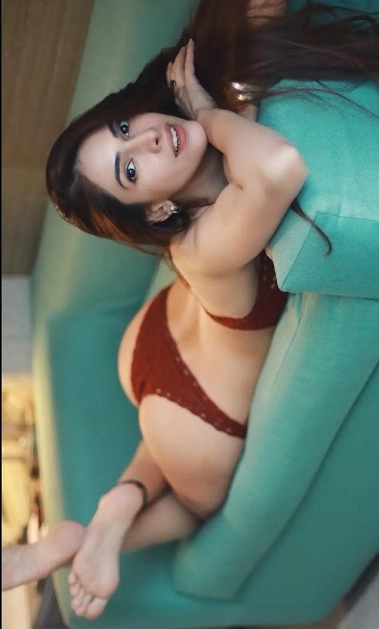 GAU1JCFa0AAhSyL?format=jpg&name=900x900