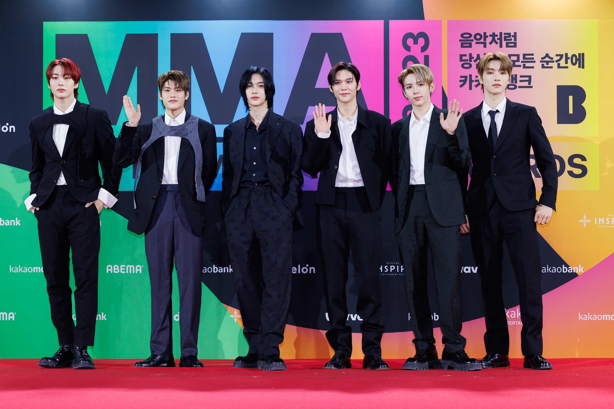 GAU4xyqasAAzIr6?format=jpg&name=4096x4096