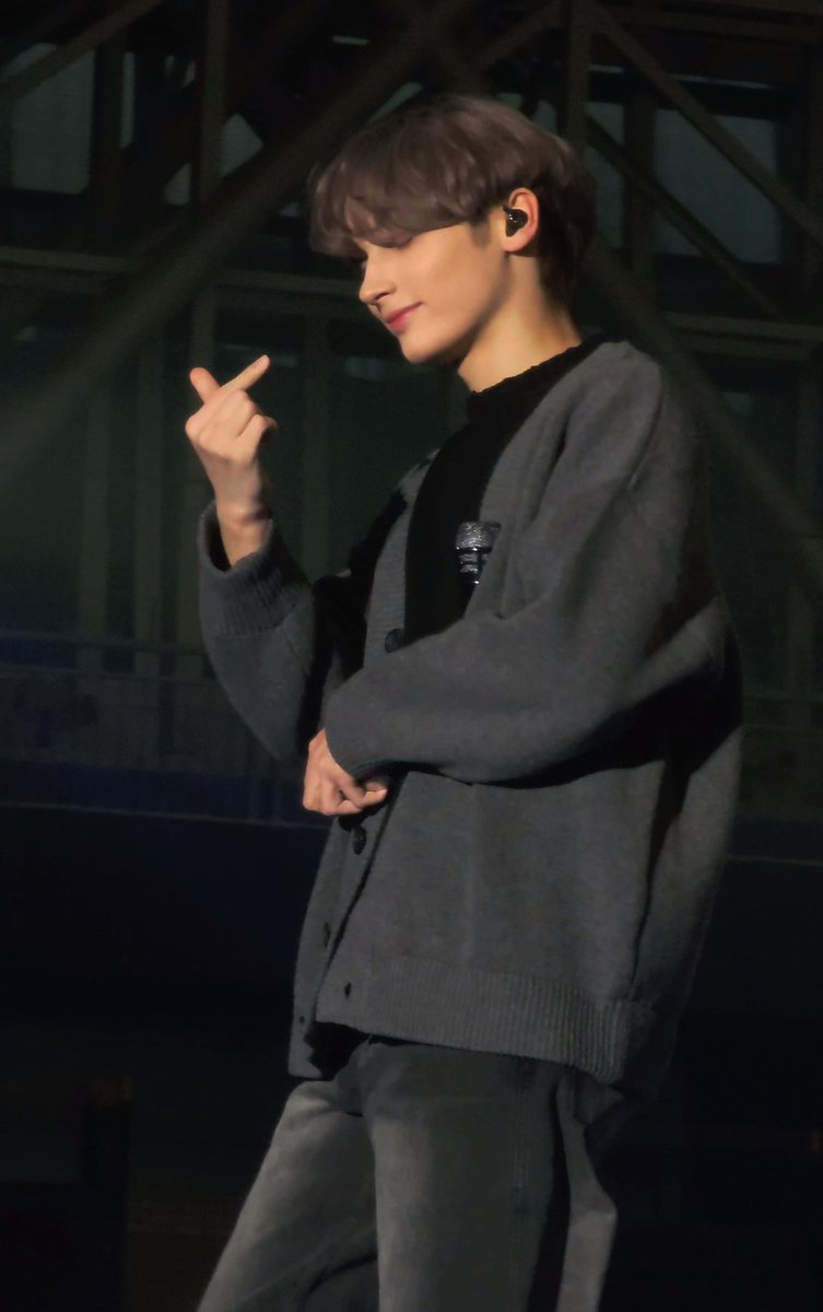 ً (@hyukaviral) on Twitter photo 