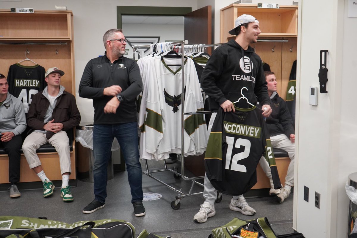 RocKnighthawks's tweet photo. Thomas McConvey: officially a Knighthawk!

(Only a couple locker spots left to choose from, though, rookie 👀) https://t.co/FrIejMLa7G