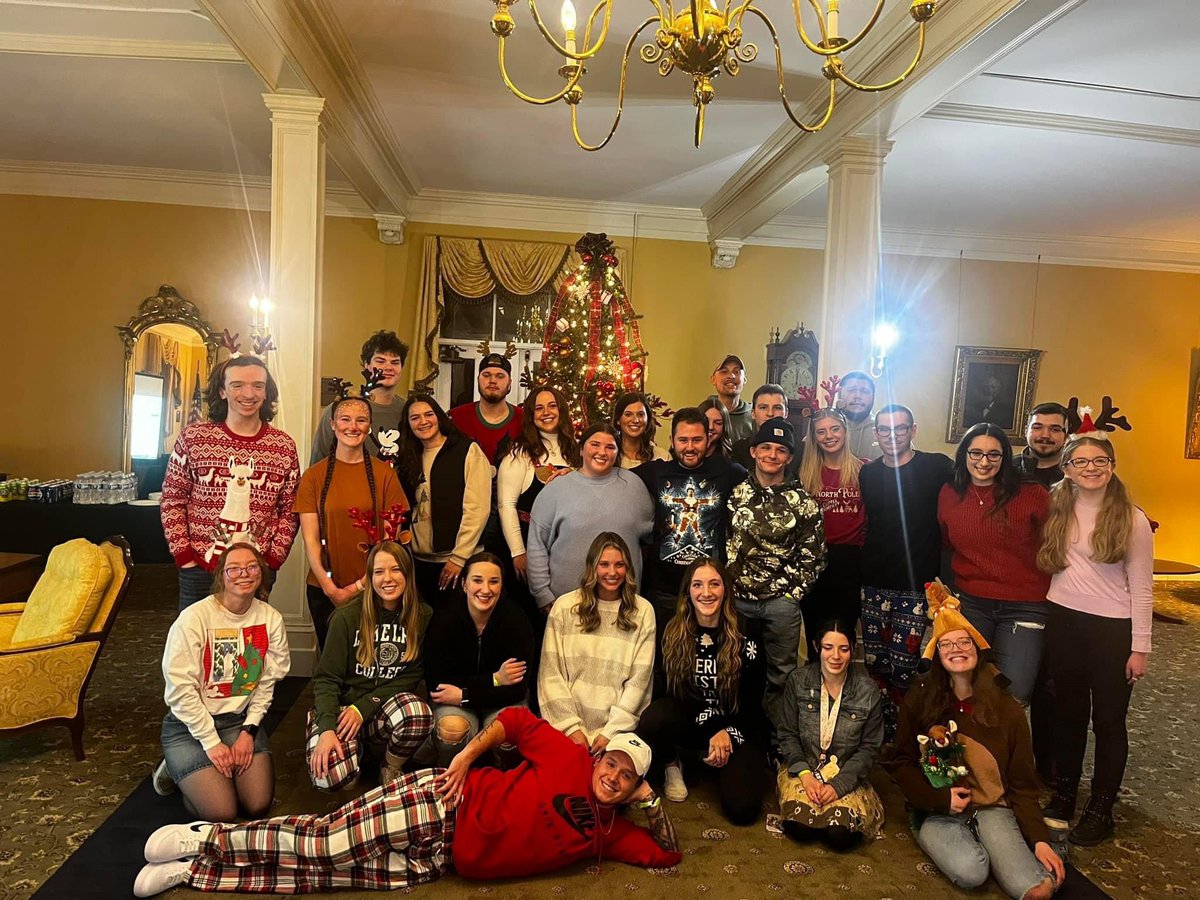 gregrothwell's tweet photo. We celebrated the holidays with our @lakeeriecollege education students tonight.  What an amazing night with even more amazing students. #lecedu https://t.co/DlRRhfwnwQ