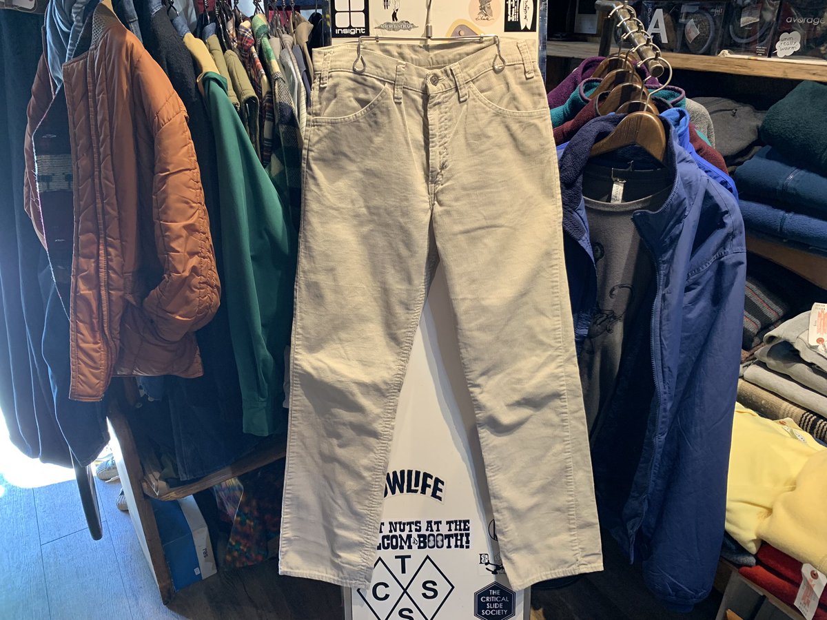 outsidekawasaki's tweet photo. USED Levi’s 519
Corduroy Pants
Made In USA 🇺🇸

Size
W31〜W36
やや細身の
スリムストレート

Price ¥9350 Taxin

#川崎 #川崎駅東口 #古着 #川崎古着 #川崎古着マップ #川崎アメカジ #神奈川古着屋 #川崎古着屋 #levis #levis519 #リーバイス #リーバイス519 #コーデュロイパンツ #madeinusa https://t.co/3mjIm5VkWW