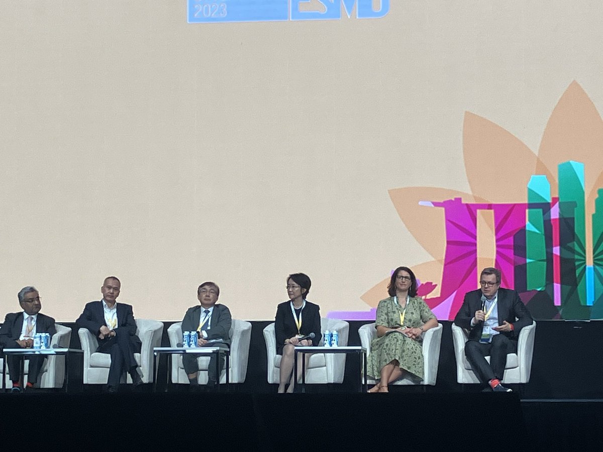 Great presidential session at #ESMOAsia23 moderated by @AlbigesL Dr Brigette Buig Yue Ma Adjuvant Alectinib in NSCLC Alina trial -asian cohort Presented by @JinSeokAhn2 Discussed by @DrSanjayPopat at #ESMOAsia23 ! #ESMOLGP @myESMO