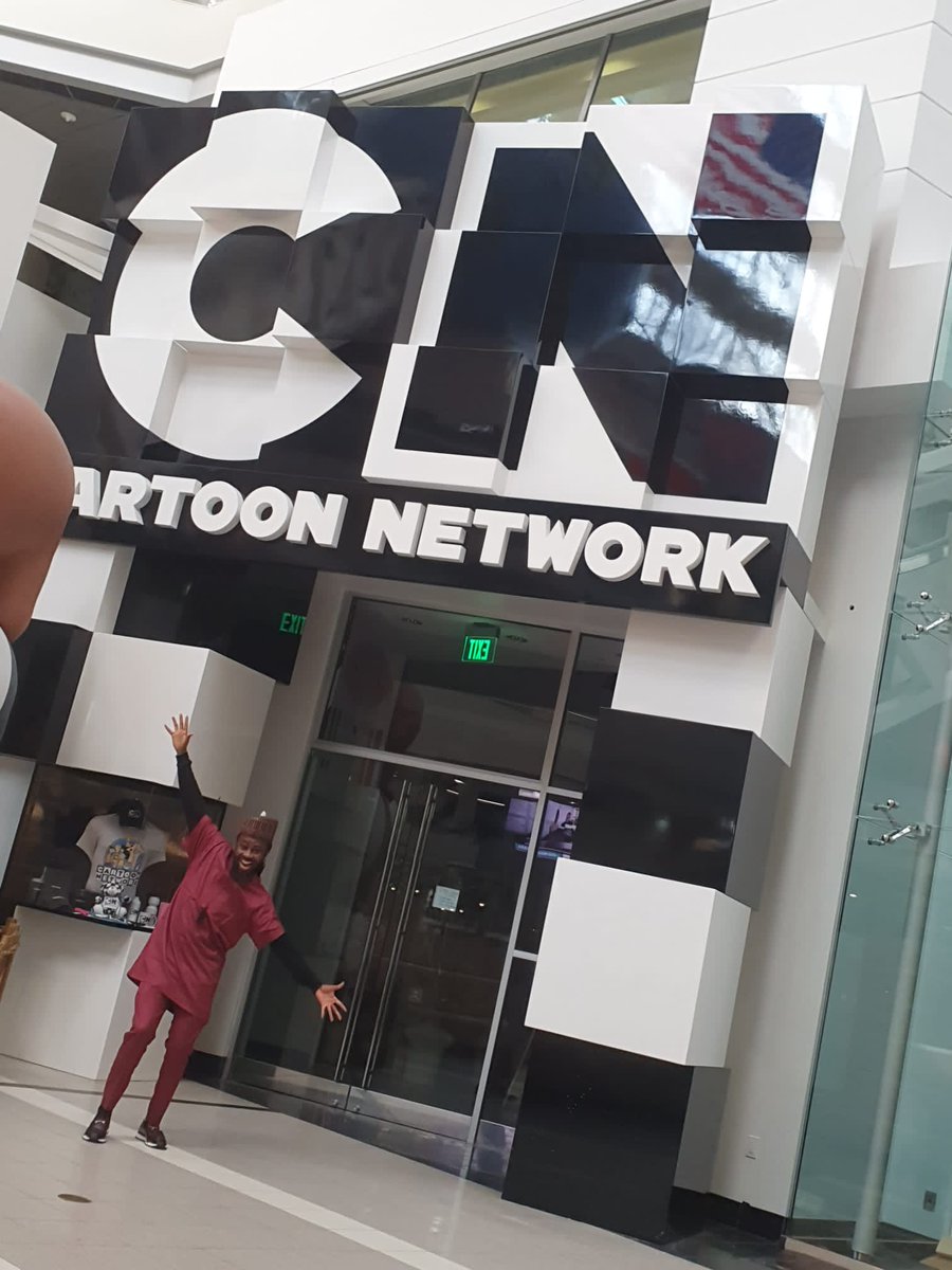 Drmopaul's tweet photo. "Just had an incredible behind-the-scenes visit to @CNN HQ in Atlanta! The buzz and energy in the newsroom was electrifying! #CNNHeadquarters #MediaArtifacts #JournalismUnveiled" https://t.co/ojEWlXah1e