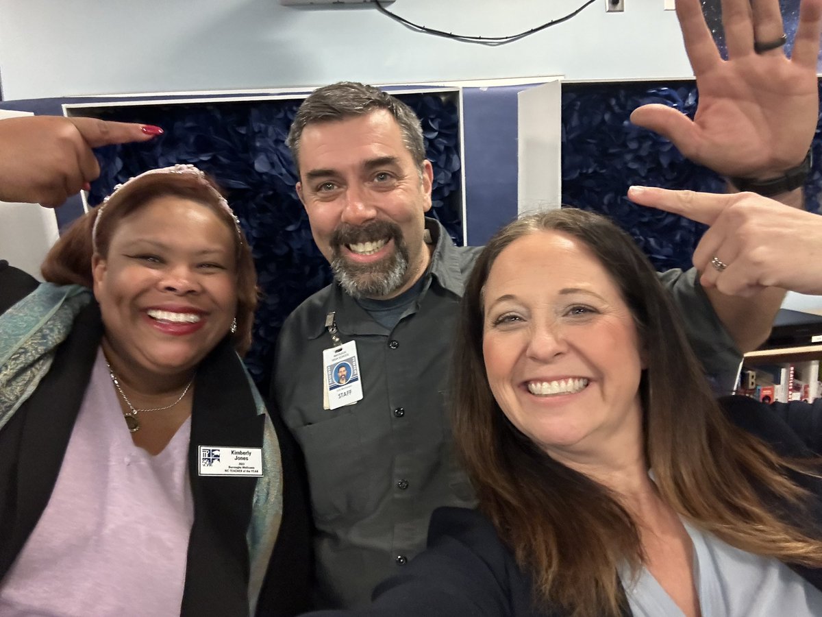 sheabolick's tweet photo. Congratulations to the 2024 Burroughs Wellcome Fund Northwest Region Teacher of the Year Erik Mortensen! @WataugaAutomot1 What a great day to honor a fantastic educator!#BWFund
#NCTOYPOY https://t.co/S6oUTom9Ci