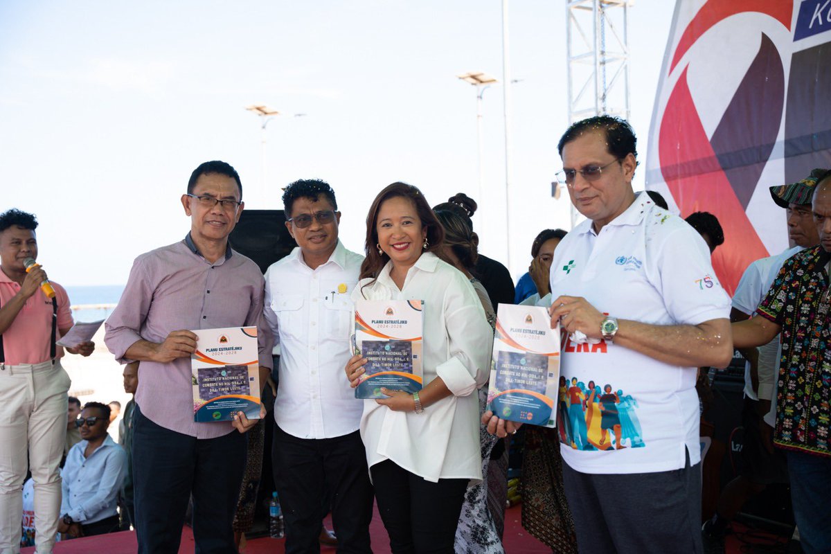 ArifinCabo's tweet photo. On World AIDS Day, the Vice Prime Minister Mariano Assanami Sabino, the National Institute to Combat HIV/AIDS and @UNFPATimor launched the National Strategy to Combat HIV/AIDS 2024-2028 https://t.co/QXL1xGuJTt