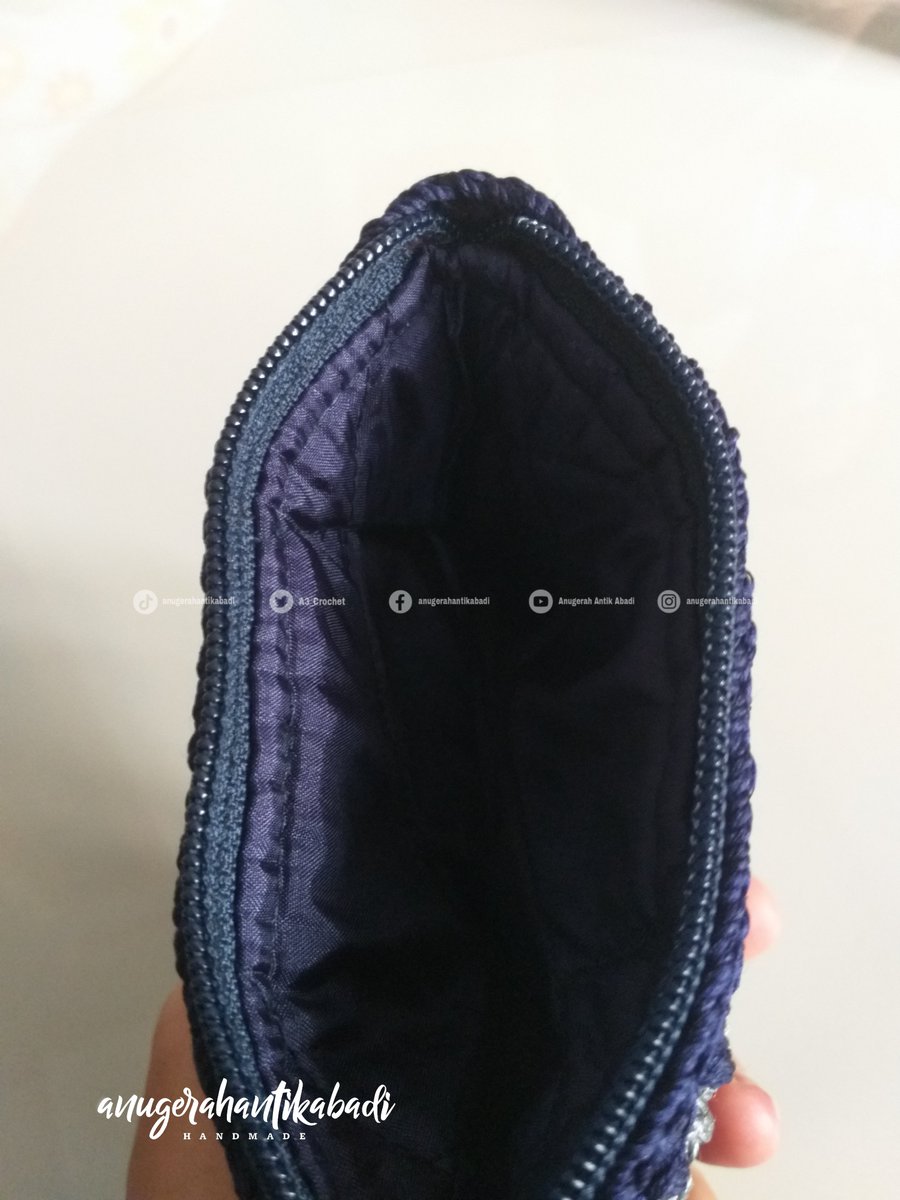A3_Crochet's tweet photo. Alhamdulillah..
Domco mode tali slempang dada
Aman receh jatuh ketimbang di kantongin , aman kecurian receh , lebih cepat ngambil receh saat beli sayur mayur
#domco
#dompetkoin
#dompetreceh
#dompetkoinrajut
#madebyorder
#anugerahantikabadi
#localpride
#umkmindonesia https://t.co/BBfhm5hYeD