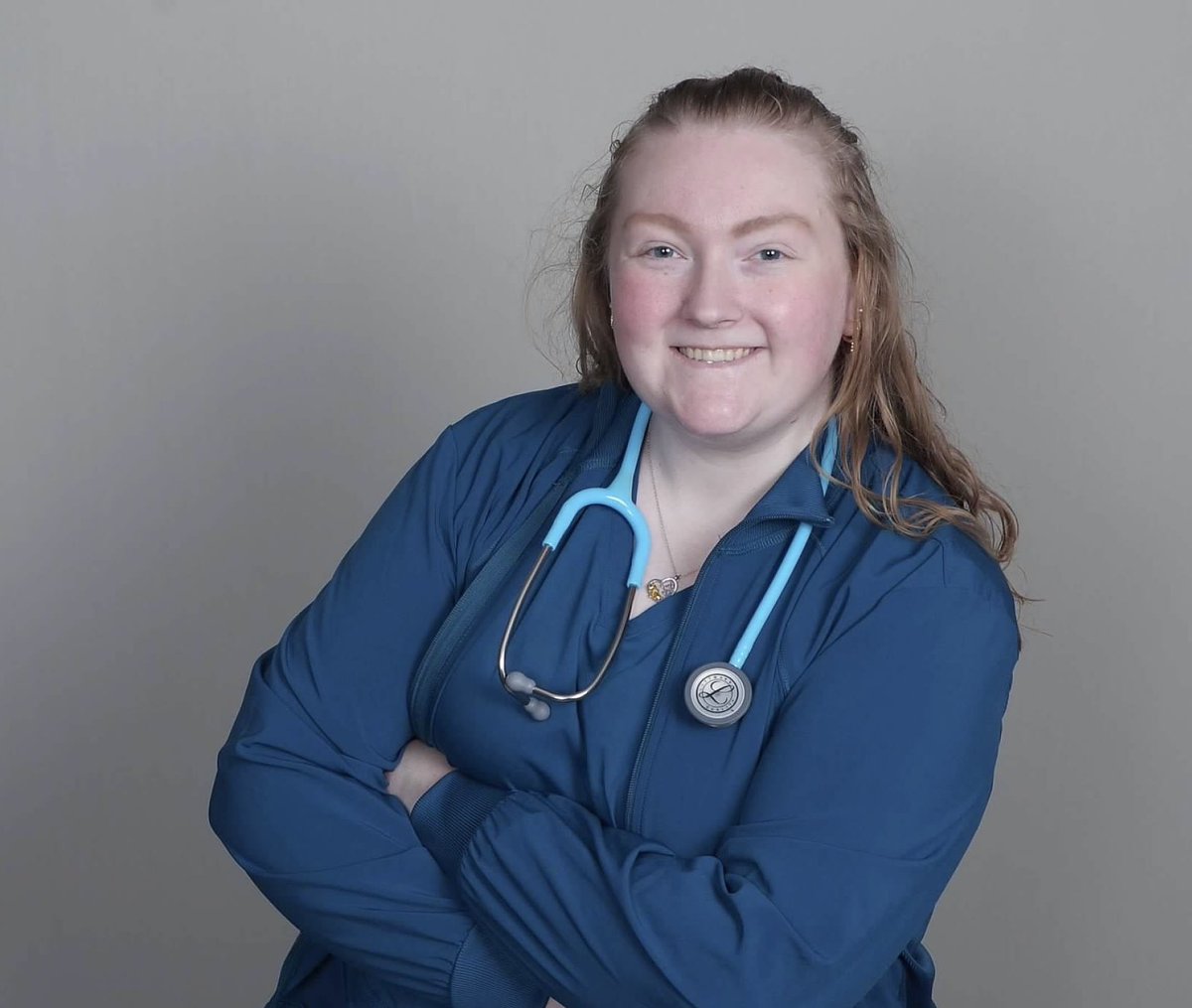 mmbri23's tweet photo. Living the scrub life🩵🩺

#jcpportraits https://t.co/yEVZZSOLu9