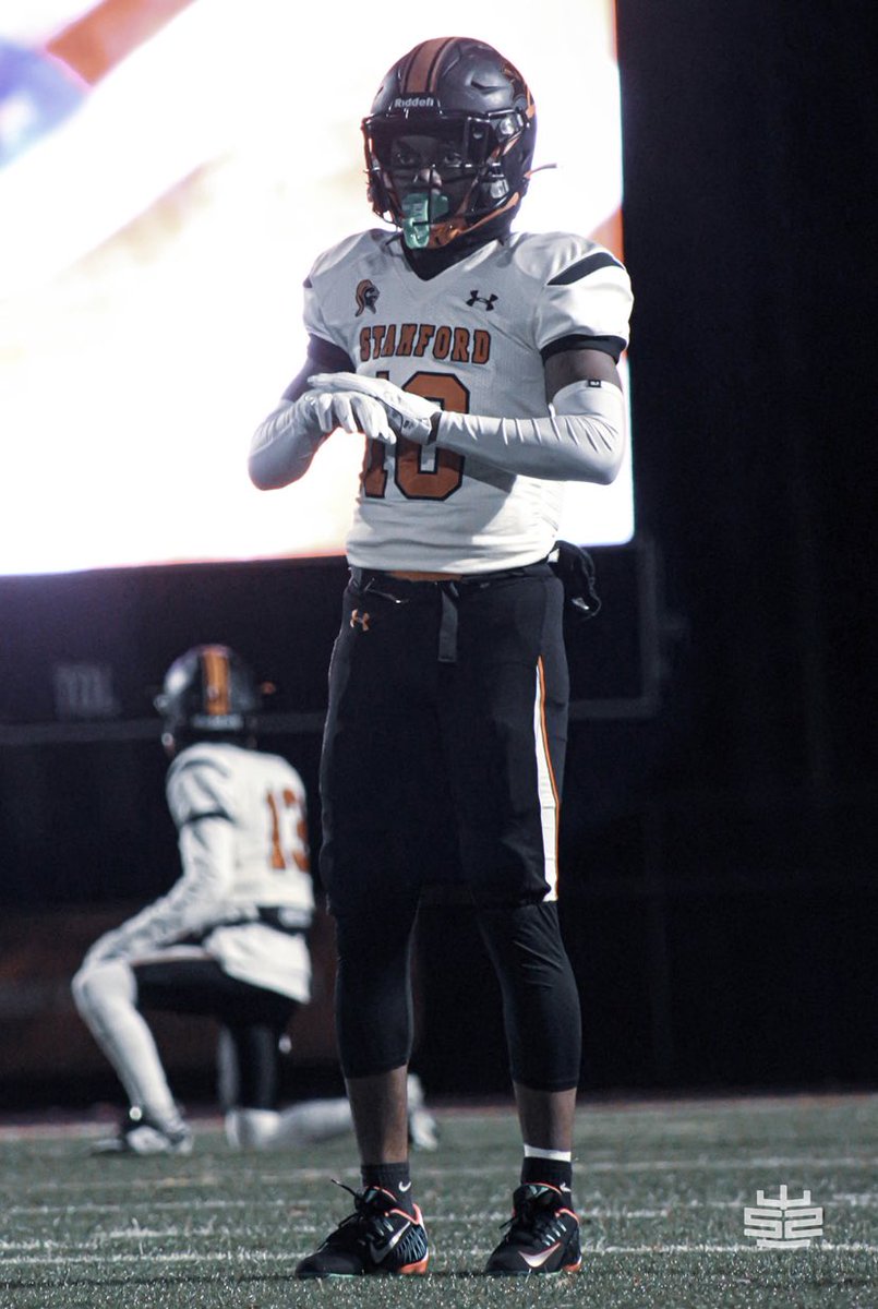 Very grateful for a healthy season. Please check out my full season highlights
Senior Year ‼️
hudl.com/v/2Mhe2S 
5.0 sacks 
30 tackles 
1 forced fumble 
3 PB 
14 ydl,hurs 7
300 all purpose yards (linebacker)
Receiving yards 1 receptions for 49 yards. ‼️‼️‼️<a href="/247recruiting/">247Sports Recruiting</a>