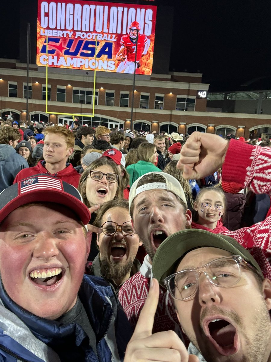 Ryan - Liberty Flames Fan tweet media