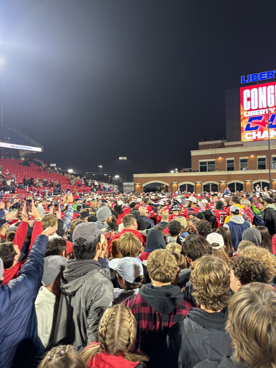 Ryan - Liberty Flames Fan tweet media