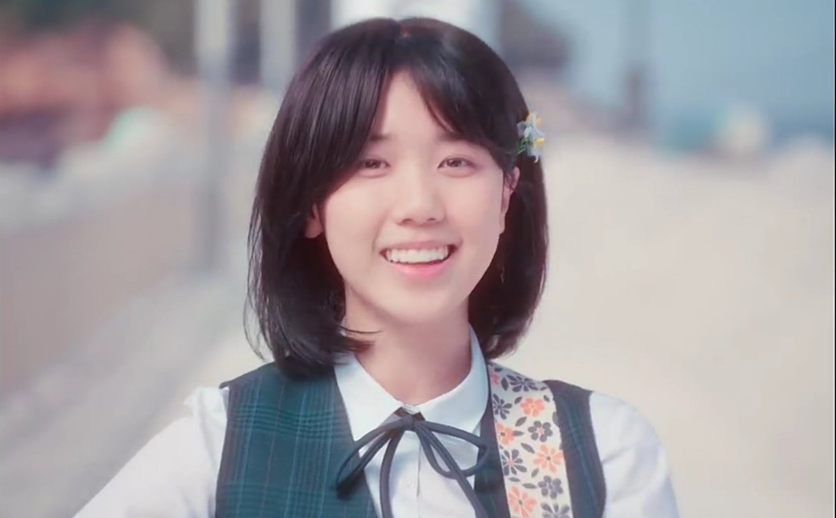 Eunbinzone's tweet image. While I'm listening to "Dream us," a flashback of Mokha's entire journey from the young girl who wanted to be a singer to the adult Mokha who is just one step away from realizing her dream, comes to mind. And I can't help but get emotional 🥹

#CastawayDiva #ParkEunBin #Leere