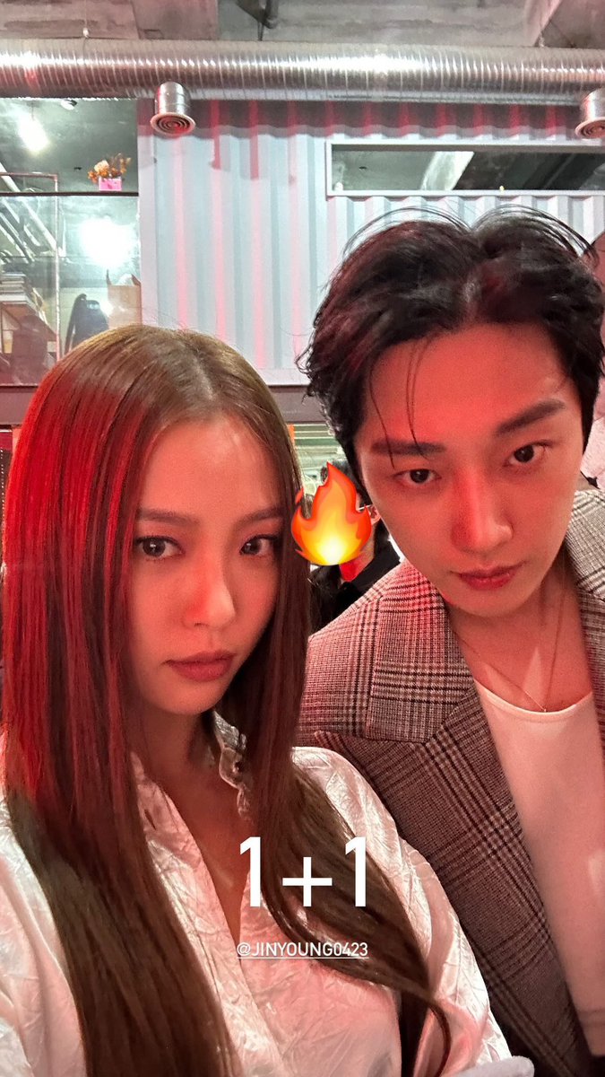 4dhyuns tweet picture