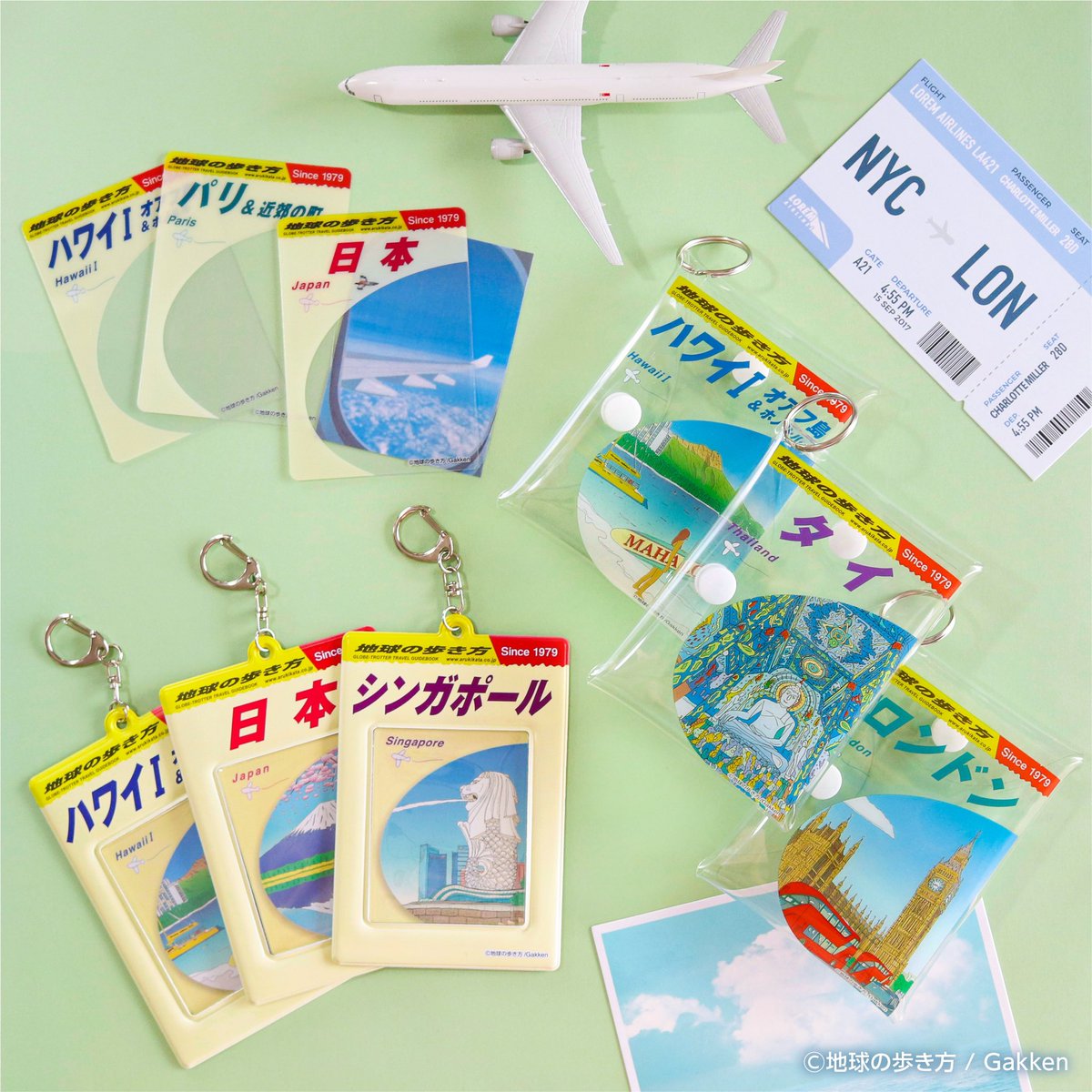 arukikata_book's tweet photo. 旅に役立つ「地球の歩き方」の雑貨が全国の100円ショップで発売となりました🎉
ボタンクリアケース、ジッパー袋、メモ帳、シールなど、おなじみの表紙デザインが旅心をくすぐります💕
「こんな風に使ってみたよ〜」「ここで見つけたよ〜」の投稿もお待ちしております❗️ https://t.co/FNopHS8zFO