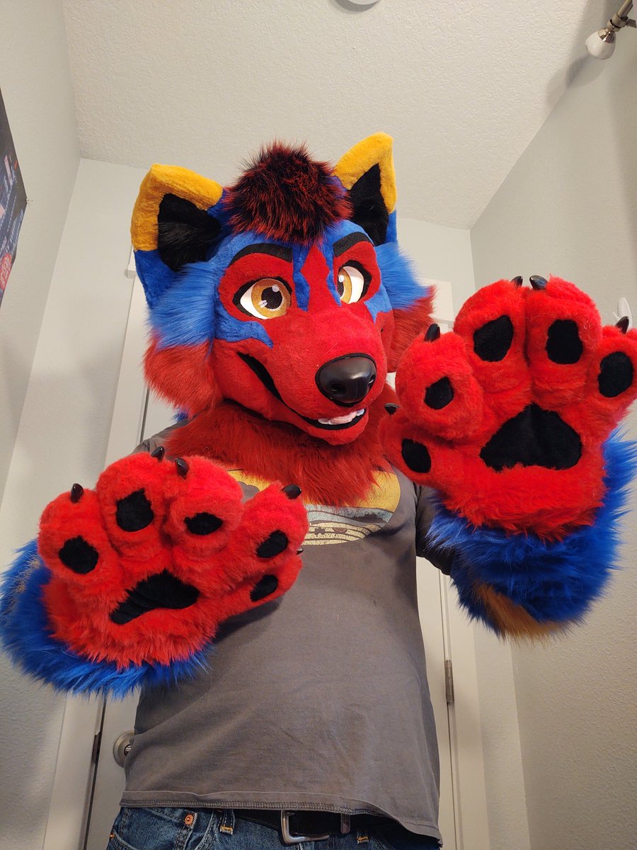 Desert Fizz Fursuits tweet media