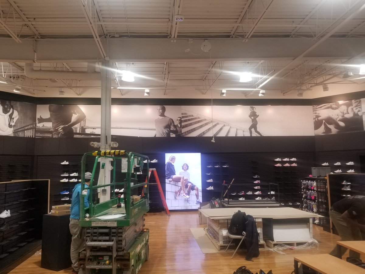 Unitech1154769's tweet image. Keep  your retail store branding active. Stay dynamic by regularly updating and  refreshing your graphics to deliver exceptional experiences.      #RetailRefresh #BrandEvolution