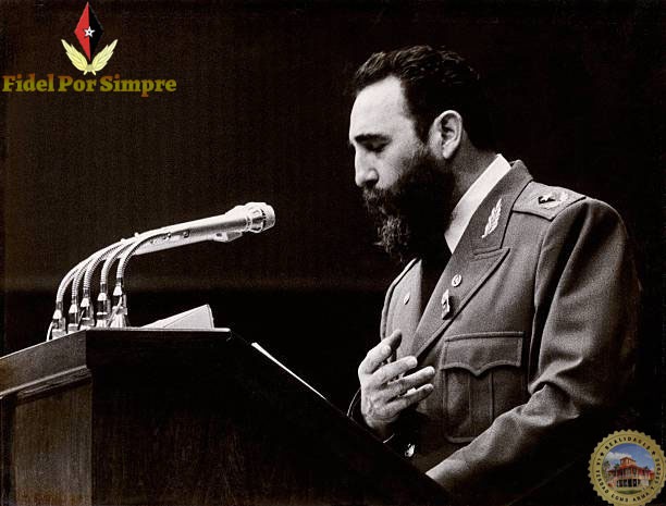 AnedJorge's tweet photo. El 1ro. de diciembre de 1961, #FidelCastro  compareció ante las cámaras de televisión al inaugurar el IX Ciclo del Programa de la "Universidad Popular". Además, trató sobre el Partido Unido de la Revolución Socialista y su formación  marxista.
#CubaViveEnSuHistoria #LatirAvileño https://t.co/Du5MDXBMOV