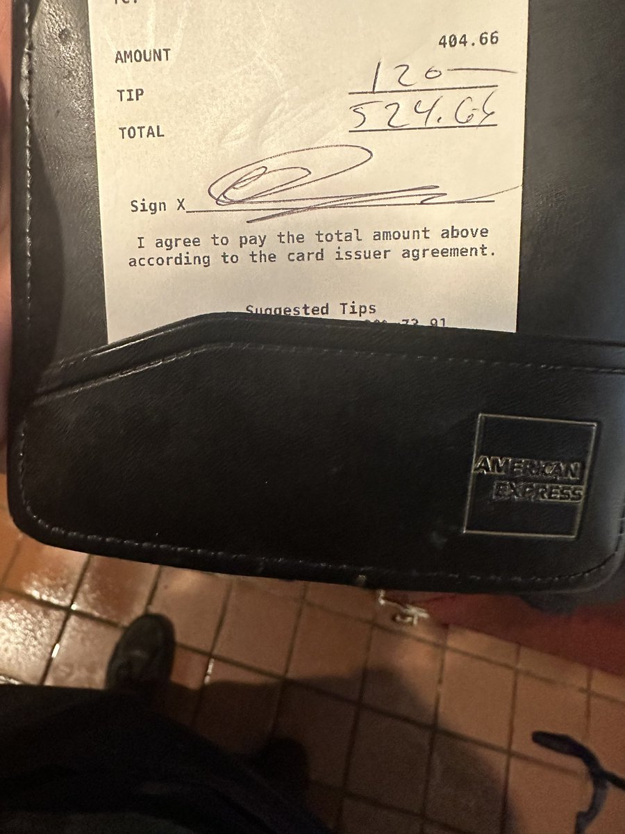 unnattybrah's tweet photo. Made $300 in tip today what we buying

Bid some $joe , $kekec and $jj anything else ? https://t.co/G7DRpHoWJ7