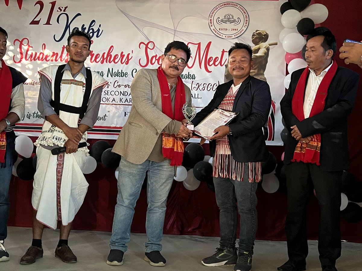 Longsingteron's tweet photo. Attended the Karbi Students Freshers Social at Dokmoka
I stressed my speech not to depend on government job, but indeed develop one's skill and be a job creator to contribute our society for a robust economy. 
Study for knowledge and not only for degree or certificates. https://t.co/oLRP75qXfN