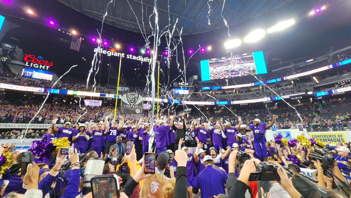 University of Washington tweet media